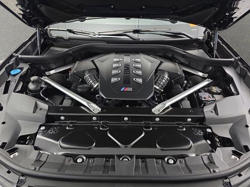New 2026 BMW X7 M60i image 31
