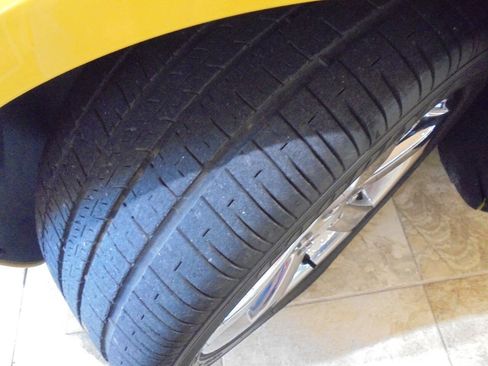 Used 2007 Pontiac Solstice Convertible RWD image 25