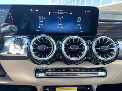 New 2026 Mercedes-Benz GLB 250 image 11
