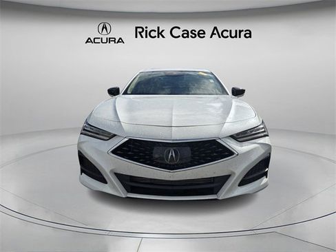 Used 2023 Acura TLX image 3
