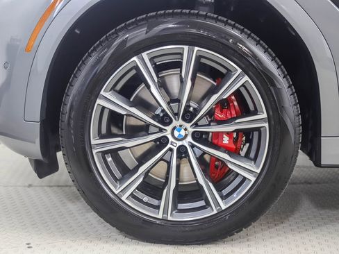 New 2026 BMW X6 xDrive40i image 2