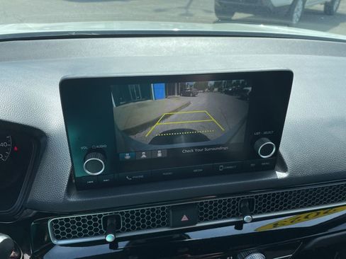 Used 2023 Honda Civic Sport image 11