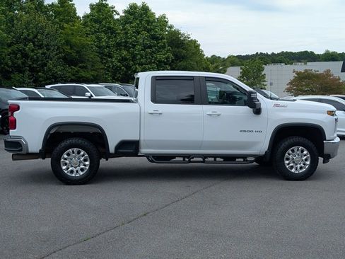 Used 2023 Chevrolet Silverado 2500 LT AWD/4WD image 7