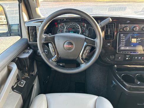 Used 2025 GMC Savana 2500 Extended w/ Driver Convenience Package image 14