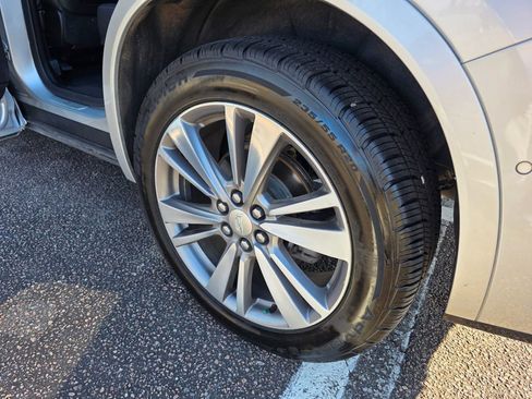 Used 2020 Cadillac XT6 Premium Luxury image 32