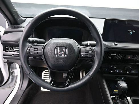 Used 2025 Honda Accord Sport image 16