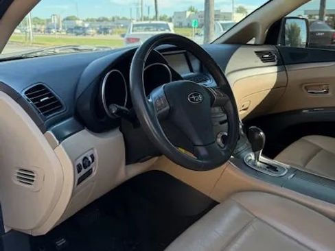 Used 2009 Subaru Tribeca Limited image 8
