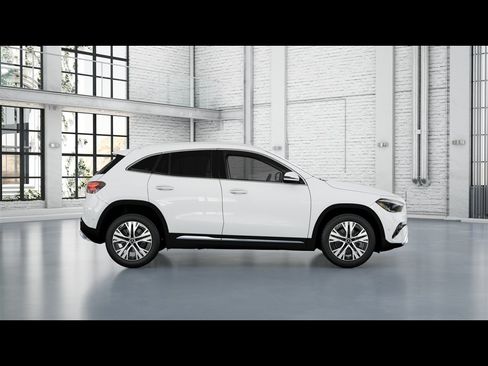 Certified 2026 Mercedes-Benz GLA 250 4MATIC image 11