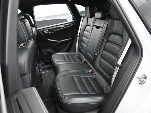 Certified 2024 Porsche Macan GTS AWD/4WD image 26