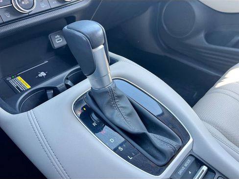 Used 2024 Honda HR-V EX-L image 16