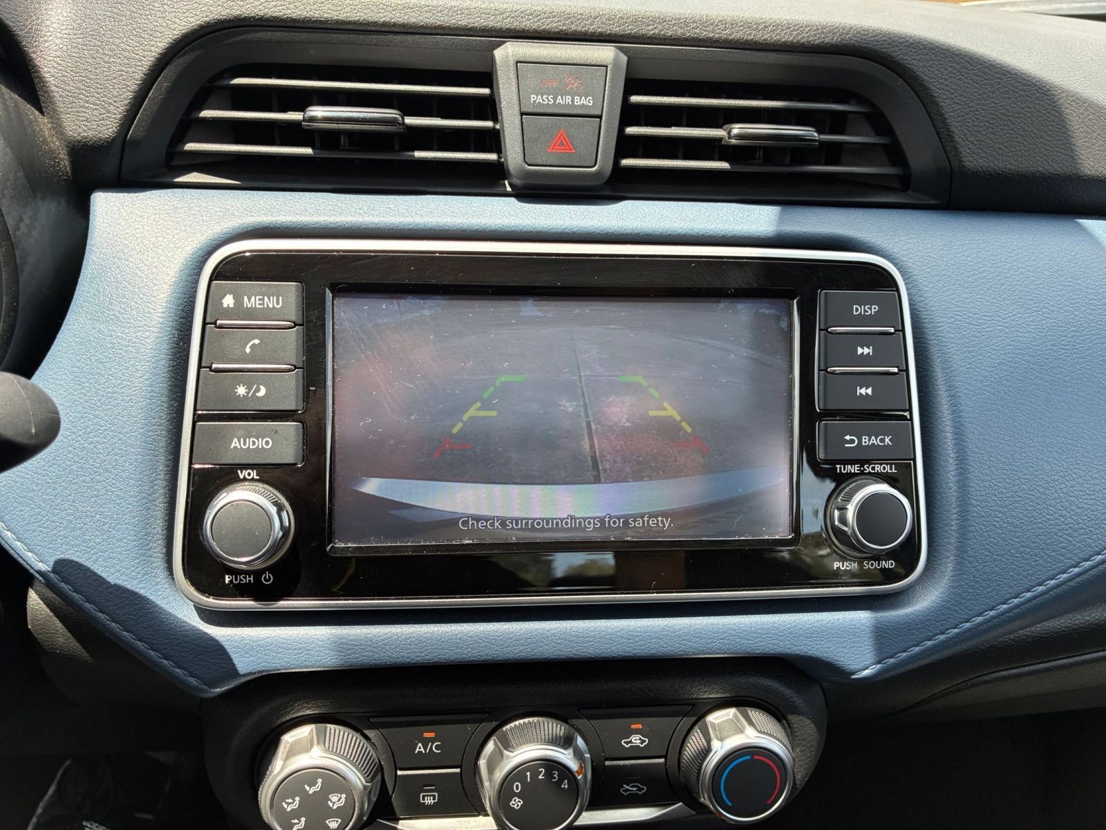 Used 2025 Nissan Versa SV FWD image 21
