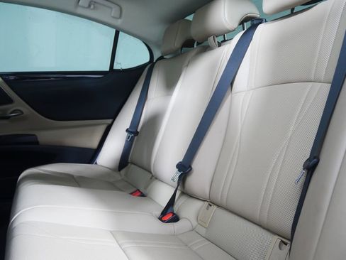 Used 2021 Lexus ES 350 Luxury image 17