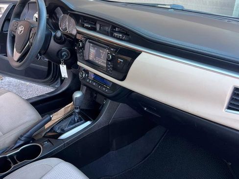 Used 2014 Toyota Corolla LE Premium image 24