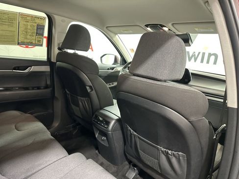 Used 2024 Hyundai Palisade SE image 14