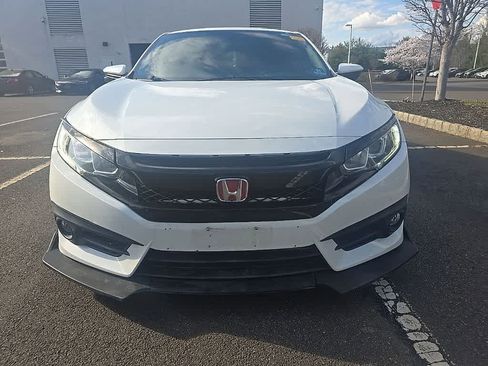 Used 2018 Honda Civic EX-T image 2