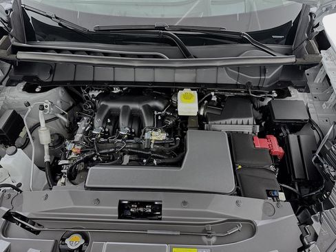 New 2026 Nissan Pathfinder Platinum FWD image 30