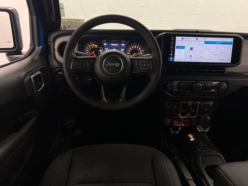 New 2026 Jeep Gladiator Willys AWD/4WD image 15