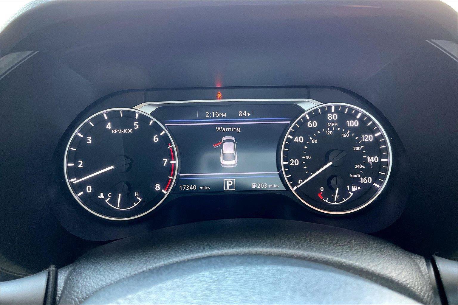 Certified 2025 Nissan Sentra SR FWD image 21