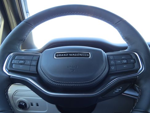 New 2026 Jeep Grand Wagoneer Summit w/ Rear Seat Video Group I image 22