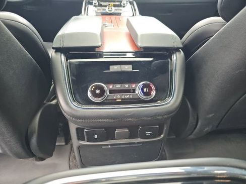 Used 2021 Lincoln Navigator Reserve image 44