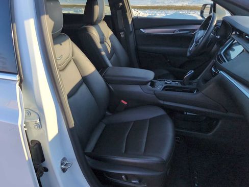 Used 2024 Cadillac XT5 Luxury image 27