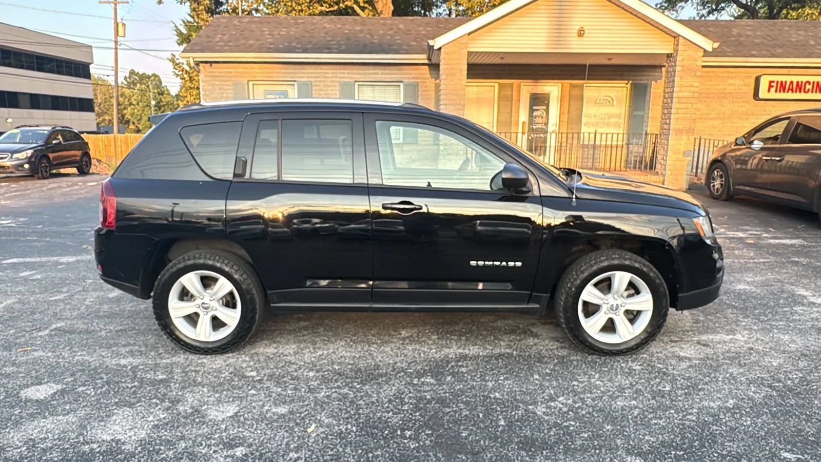 Used 2016 Jeep Compass Sport w/ Power Value Group AWD/4WD image 8