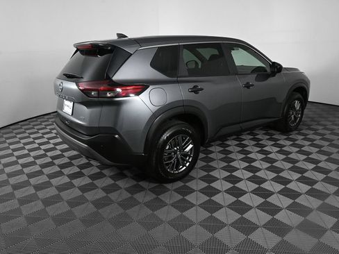 Used 2023 Nissan Rogue S AWD/4WD image 25