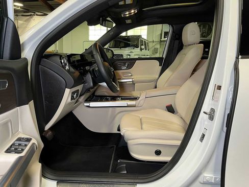 Certified 2026 Mercedes-Benz GLB 250 4MATIC image 22