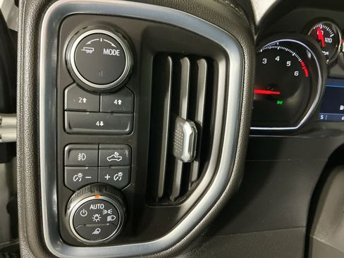 Used 2020 Chevrolet Silverado 2500 LT w/ All Star Edition image 34