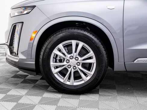 New 2025 Cadillac XT6 Luxury image 33