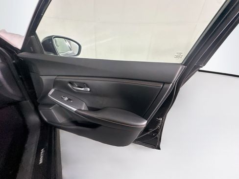 Used 2021 Nissan Sentra SR FWD image 30
