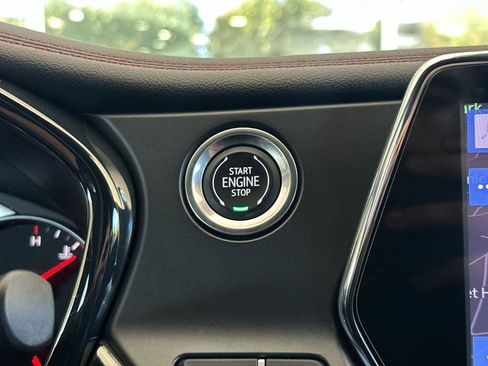 Used 2021 Chevrolet Blazer RS w/ Enhanced Convenience Package image 22