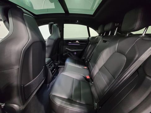 New 2026 Porsche Macan Electric RWD image 27