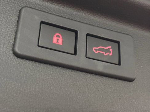 Used 2019 Subaru Forester Premium image 14