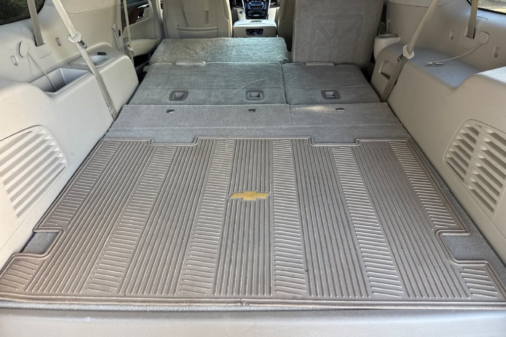 Used 2015 Cadillac Escalade ESV Luxury AWD/4WD image 20
