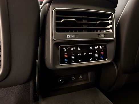 Used 2025 Audi Q7 2.0T Premium Plus AWD/4WD image 19