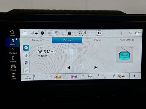 Used 2025 Jeep Wrangler Sahara image 19