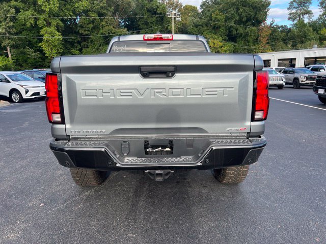 New 2026 Chevrolet Colorado ZR2 w/ Off-Road Front Bumper Package AWD/4WD image 22