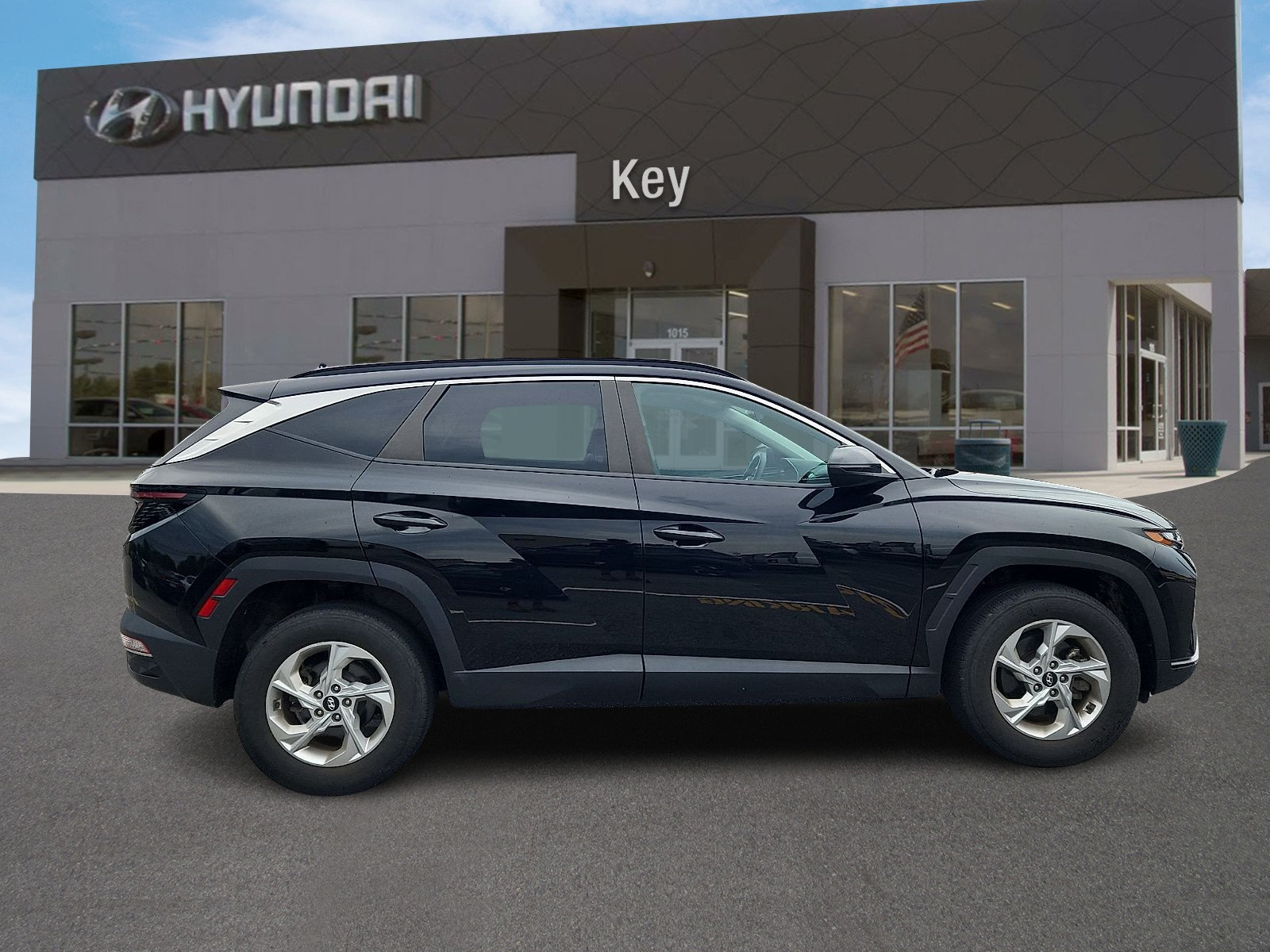 Used 2023 Hyundai Tucson SEL AWD/4WD image 2