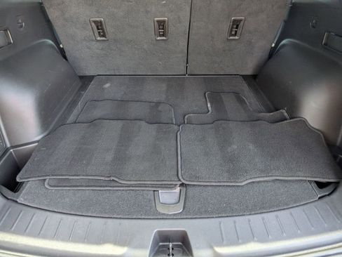 Used 2025 Chevrolet Blazer LT FWD image 27