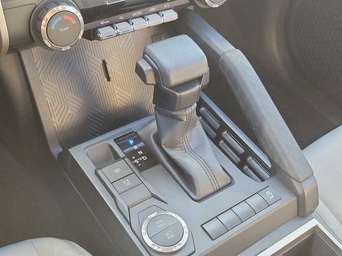 Used 2024 Toyota Tacoma SR5 RWD image 28