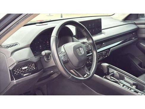 Used 2024 Honda Accord EX-L image 9
