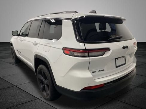 Used 2023 Jeep Grand Cherokee L Laredo image 4