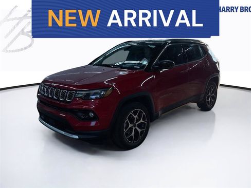 Used 2025 Jeep Compass Limited AWD/4WD image 1