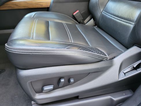 Used 2020 GMC Yukon XL Denali image 5