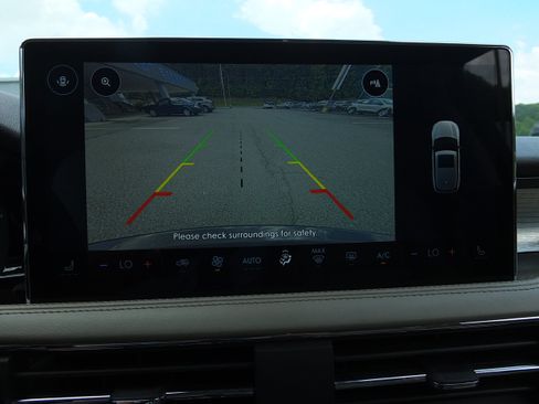 Used 2023 Lincoln Corsair FWD image 28