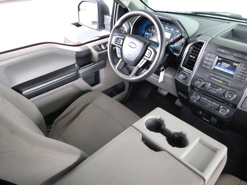 Used 2017 Ford F150 XLT AWD/4WD image 15