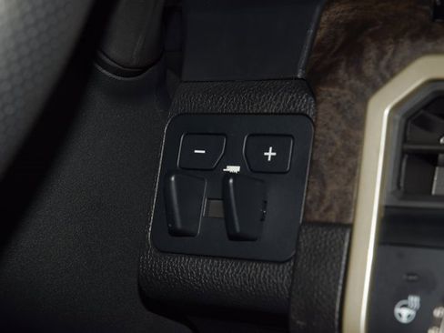 Used 2024 Toyota Tacoma Limited image 34