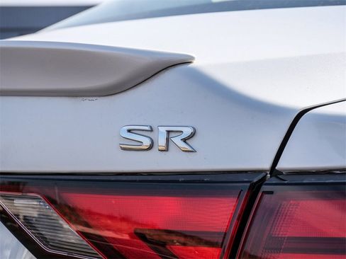 Used 2021 Nissan Sentra SR image 10