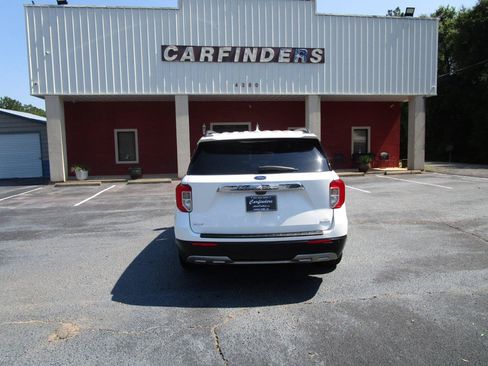 Used 2020 Ford Explorer XLT w/ Equipment Group 202A RWD image 5